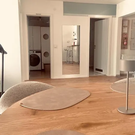 Homebase Modernes 4-sterne Mit Tiefgarage Im Zentrum Apartment
