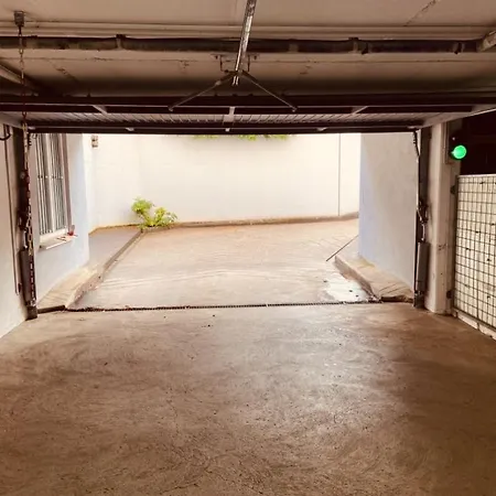 Homebase Modernes 4-sterne Mit Tiefgarage Im Zentrum אוברקוכן