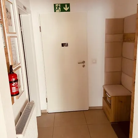 Homebase Modernes 4-sterne Mit Tiefgarage Im Zentrum 公寓