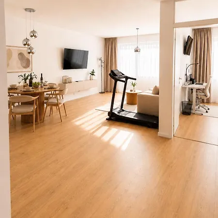 Homebase Modernes 4-sterne Mit Tiefgarage Im Zentrum * Oberkochen