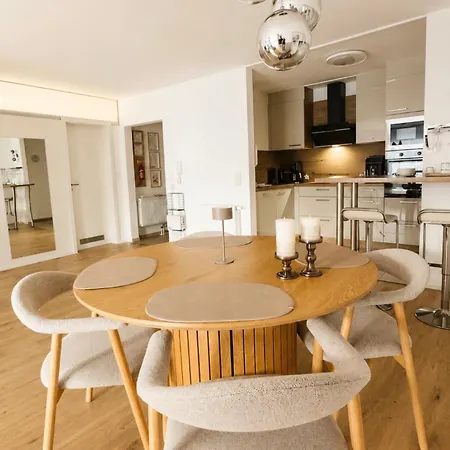 Homebase Modernes 4-sterne Mit Tiefgarage Im Zentrum * Oberkochen