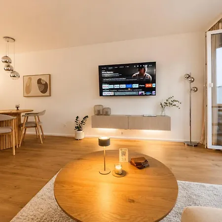 Homebase Modernes 4-sterne Mit Tiefgarage Im Zentrum * Oberkochen