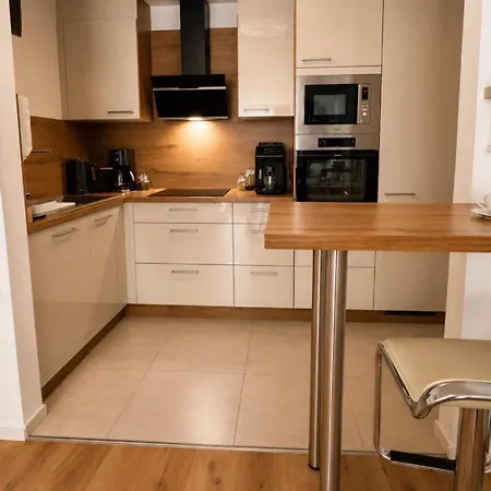 Homebase Modernes 4-sterne Mit Tiefgarage Im Zentrum * Oberkochen